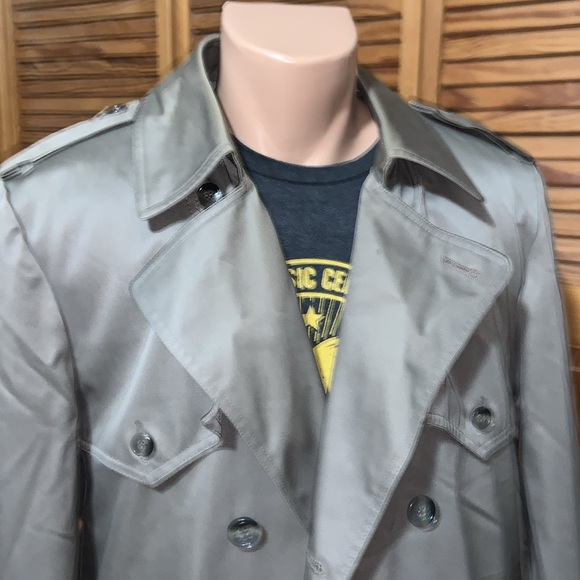 London Fog Towne trench coat 38 short with belt and fleece liner taupe excellent - Picture 2 of 15